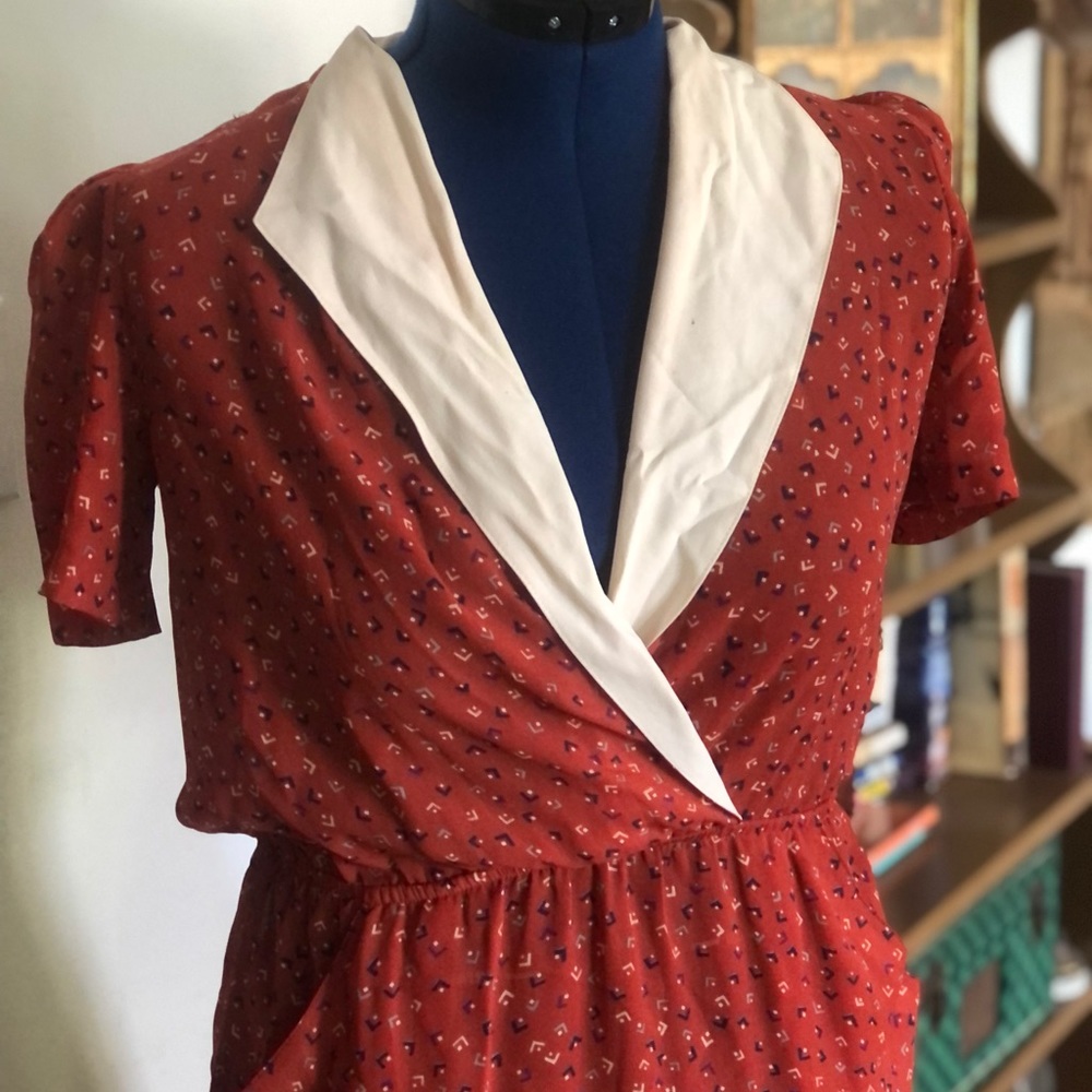 Vintage 1940s style dress. Vintage 80s does 40s dress.